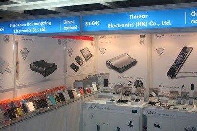 LUV新品iPhone5移動電源亮相2012香港秋季電子展，引領(lǐng)通訊產(chǎn)品新潮流